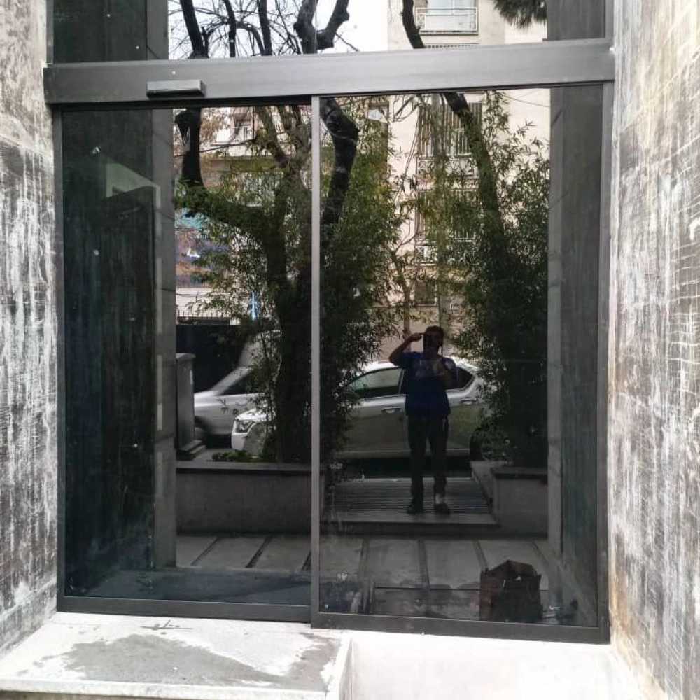خدمات کرکره برقی آریا درب
