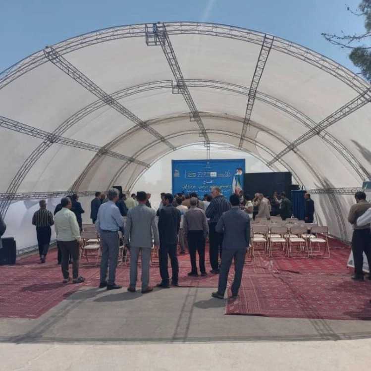 انتخاب استند مناسب برای تبلیغات محیطی در مشهد