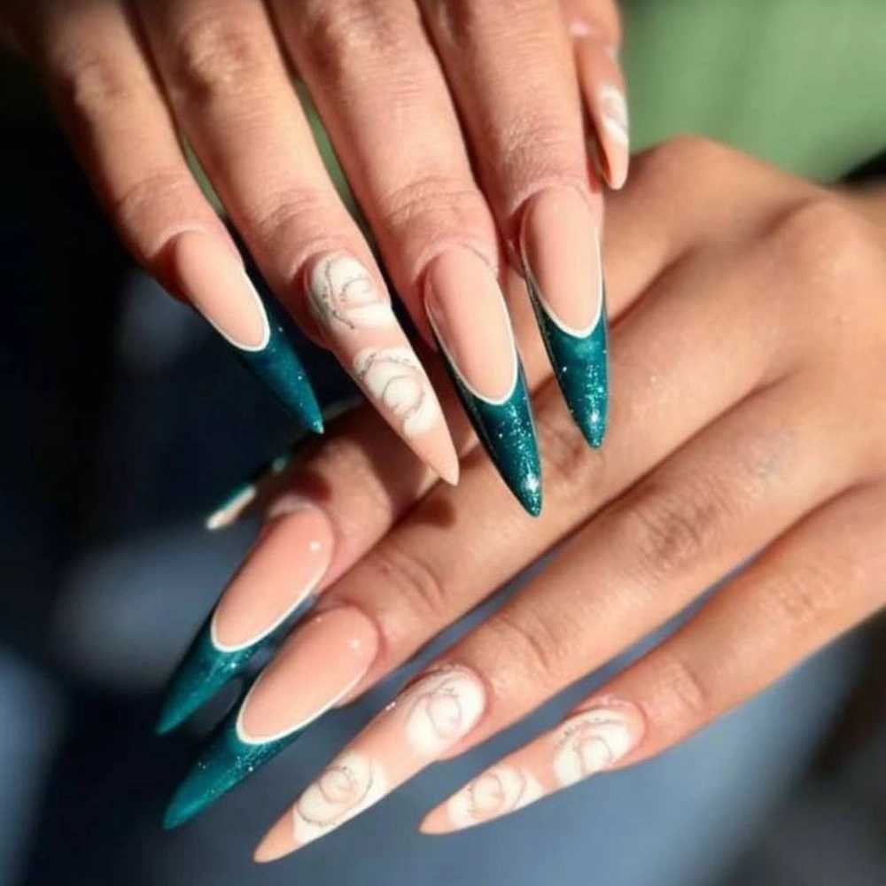 ارائه‌دهنده خدمات تخصصی آرایش