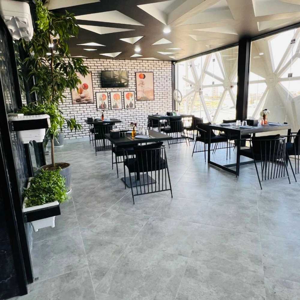 کافه سنتی با فضای آرام