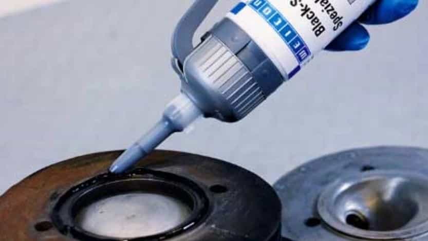 تحلیلی بر بازار فروش چسب های تخصصی خودرو