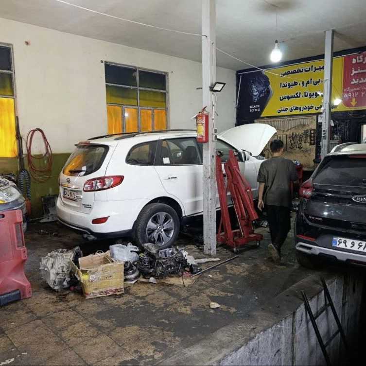 امداد خودرو هراز با خدمات شبانه روزی