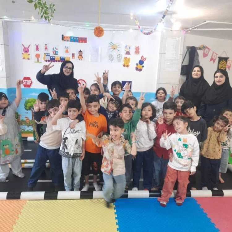 پیش دبستانی دخترانه و پسرانه هوش برتر در شهرکرد