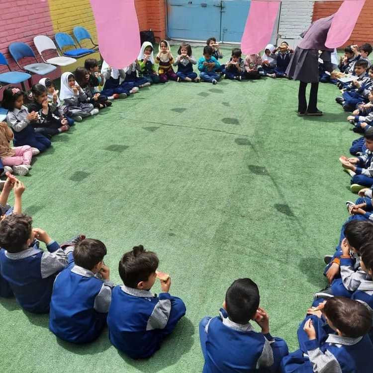 پیش دبستانی دخترانه و پسرانه هوش برتر در شهرکرد