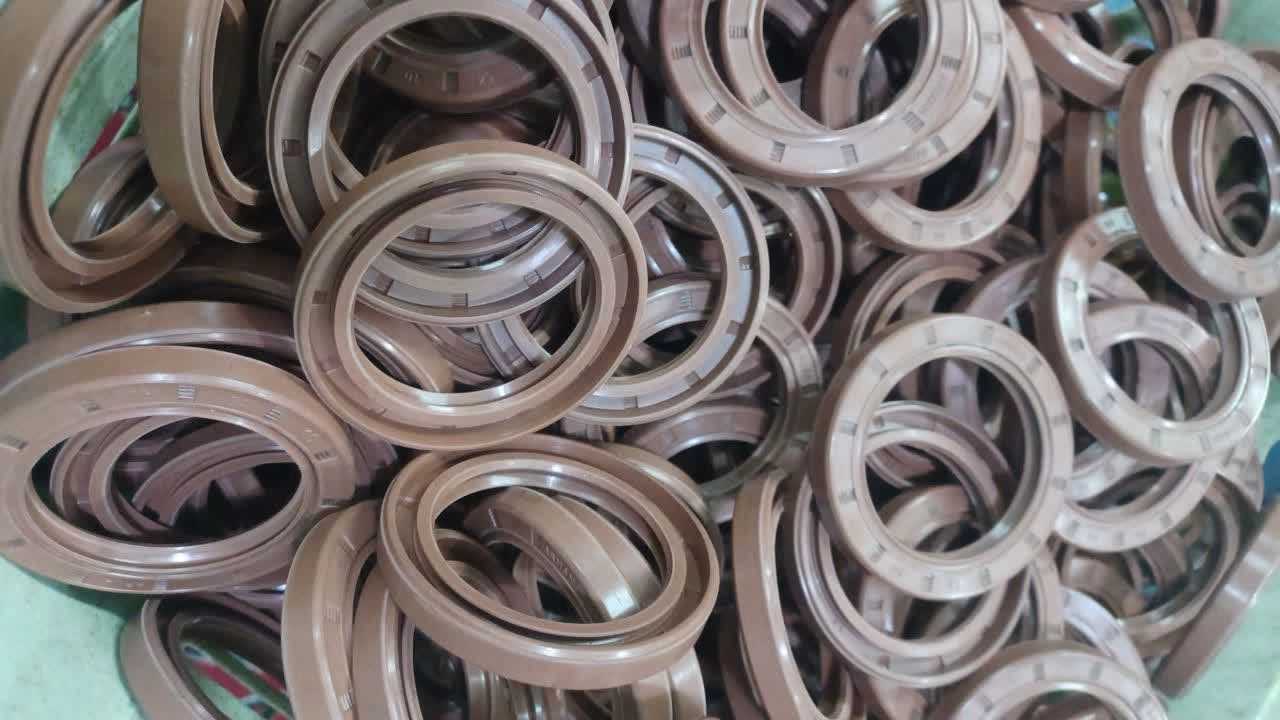 تولیدی باژیان صنعت، تولید لوازم یدکی ماشین در اصفهان