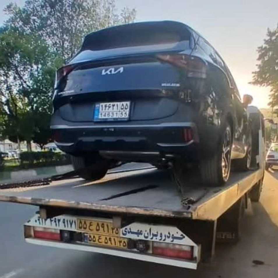 حمل خودرو در جاده صوفیان شبستر