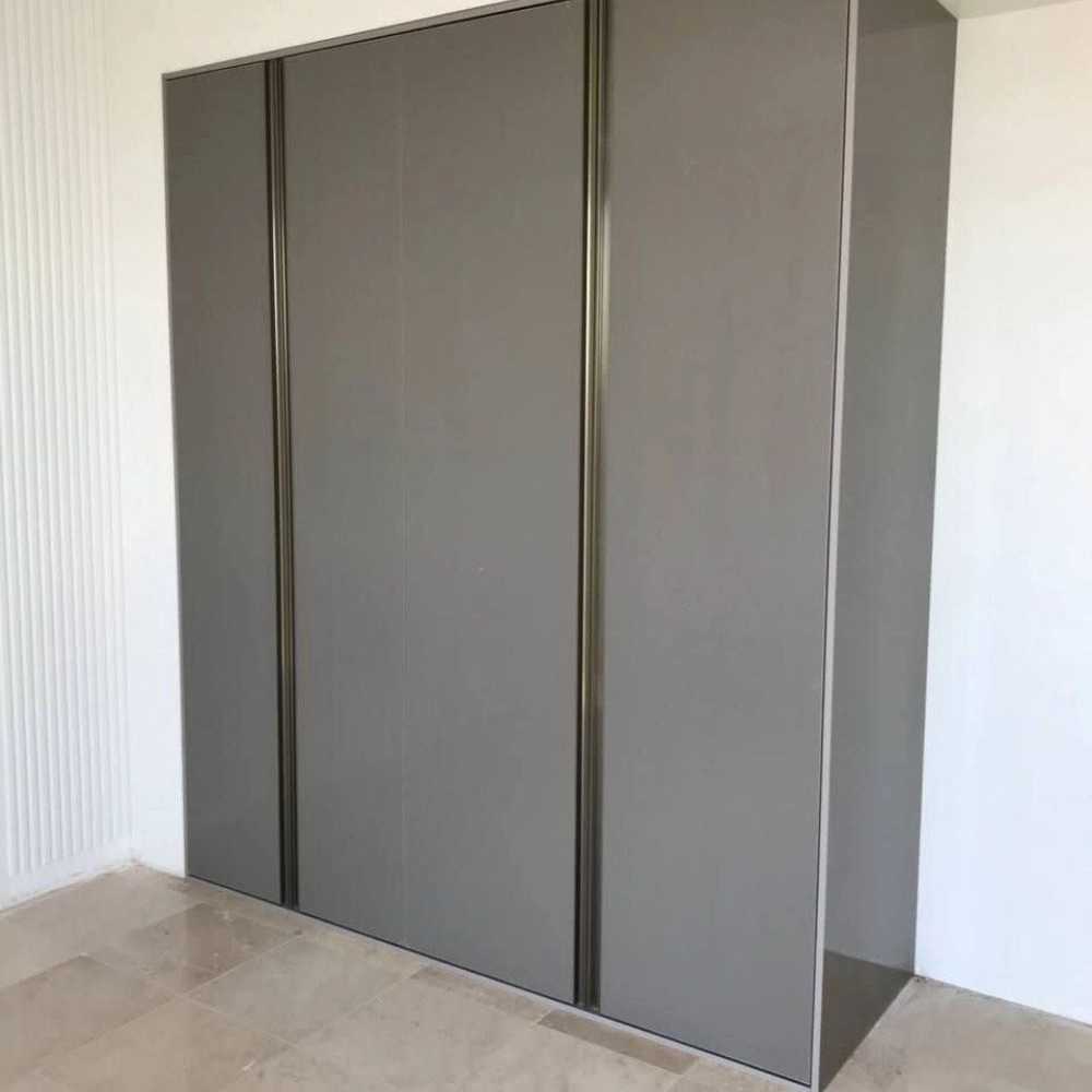 کابینت هایگلاس ترک