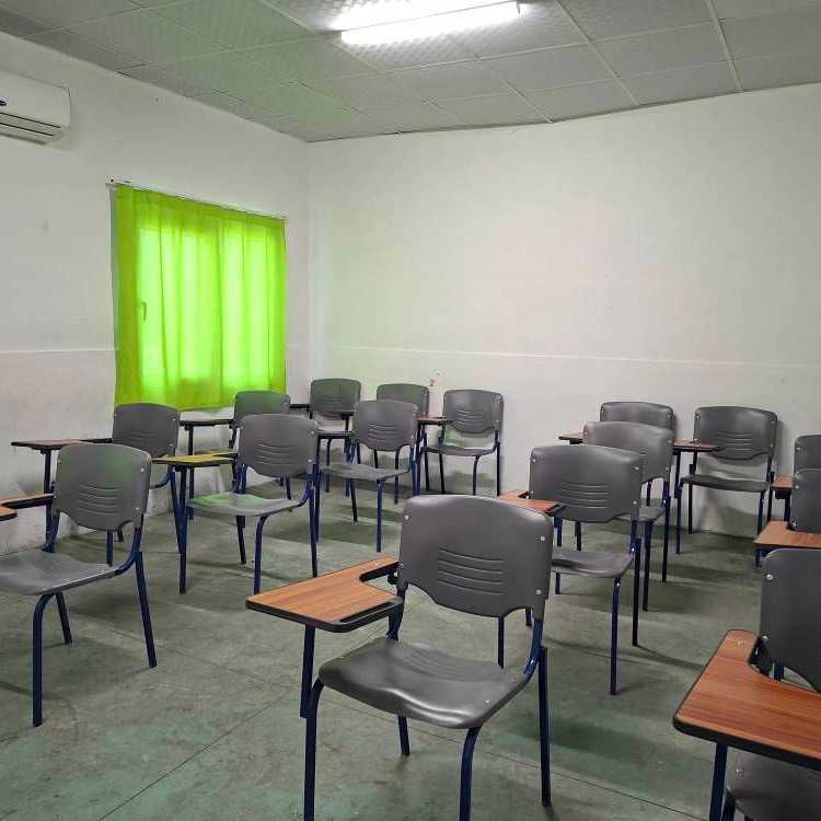 دبیرستان دخترانه در آمل