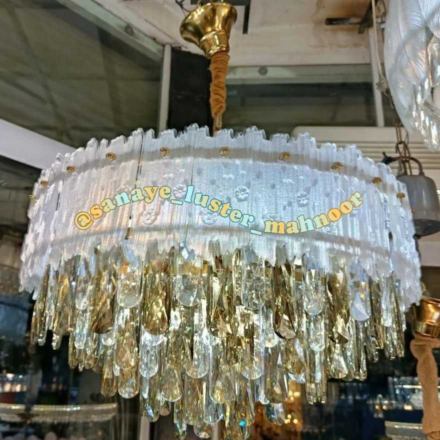 لوستر برگ یخی