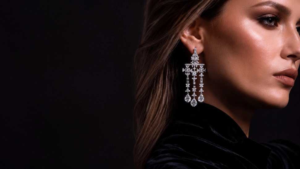 جواهری اِن‌ سزاوار