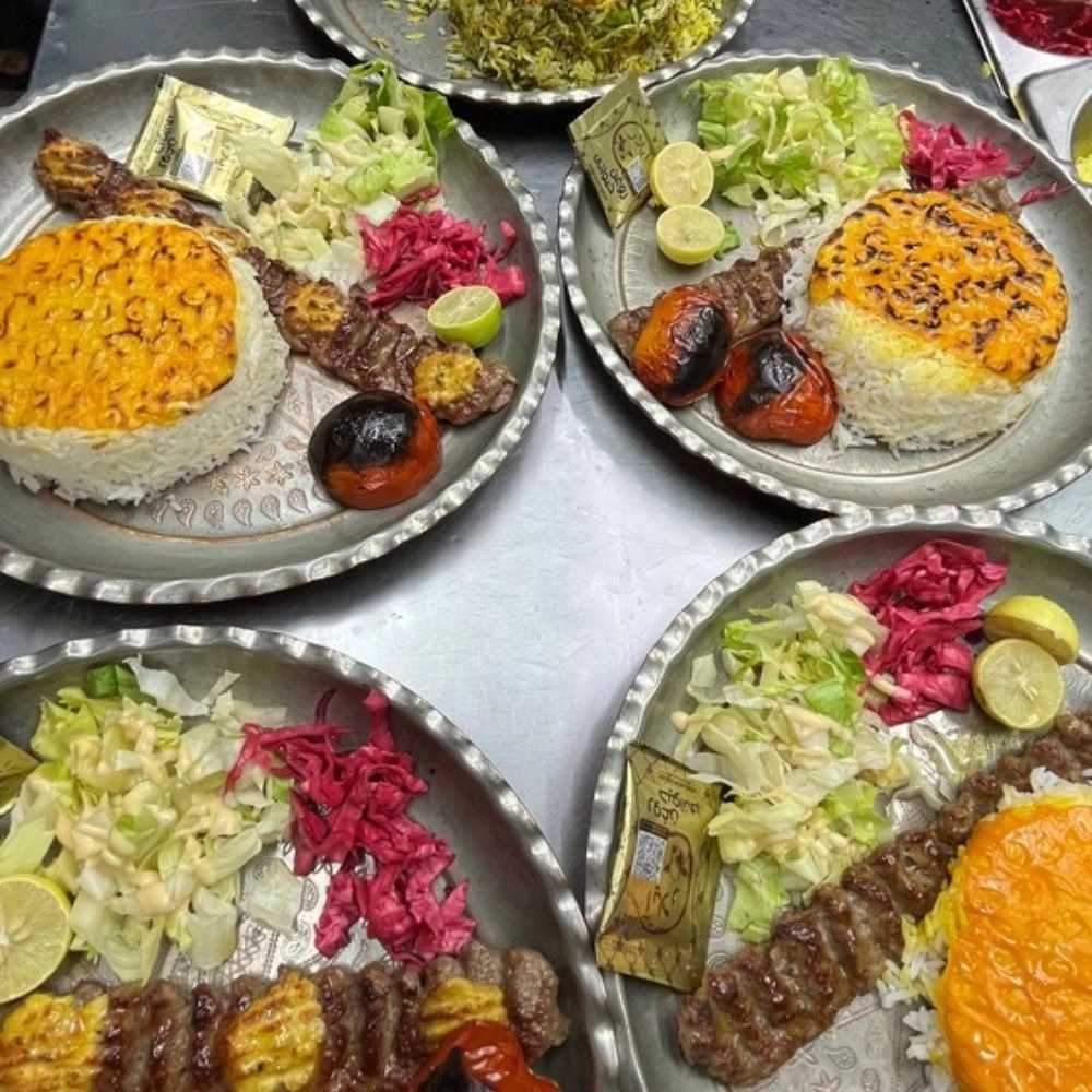 تهیه غذای خان دایی