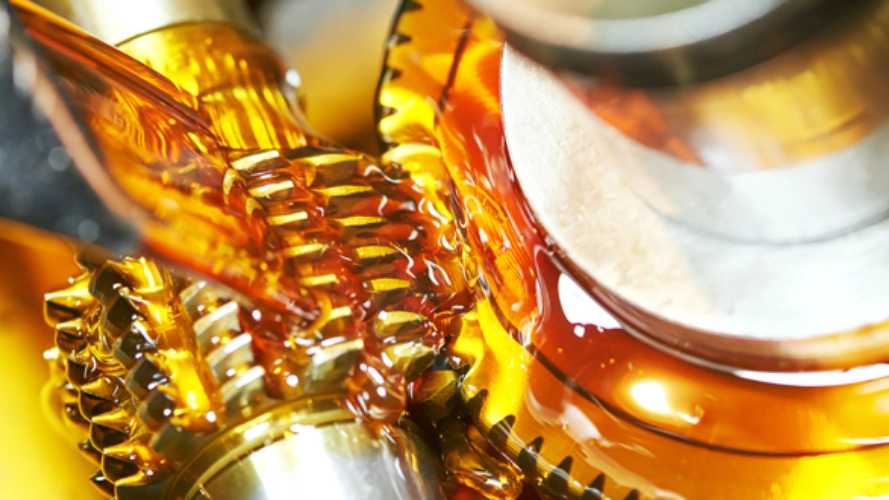 شرکت پترو پالایش روانکار گستر، تولید روغن صنعتی و پارافين مایع در قم