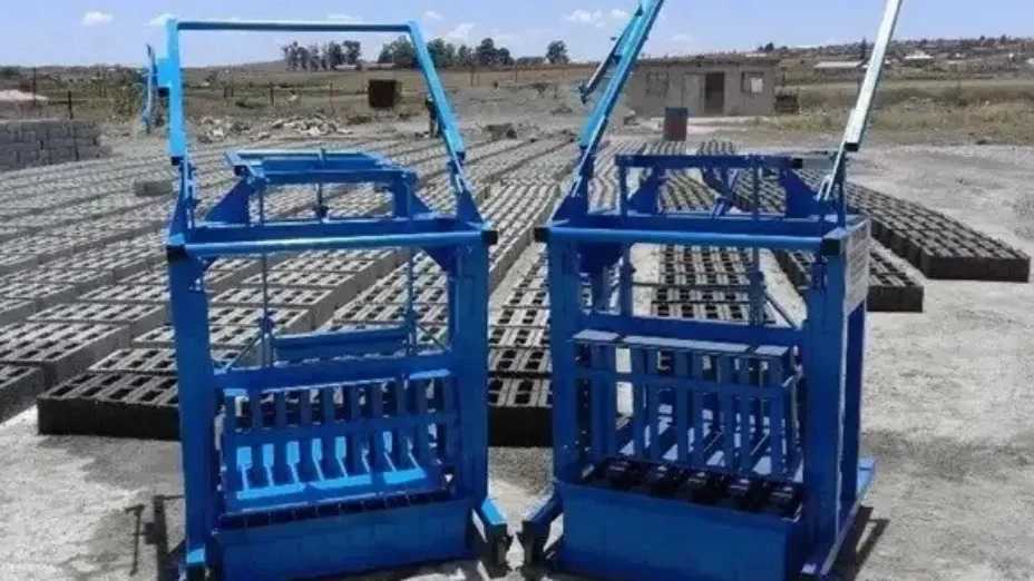 ماشین سازی سبک سازه سپاهان، تولید کننده دستگاه بلوک زن و جدول زن در اصفهان