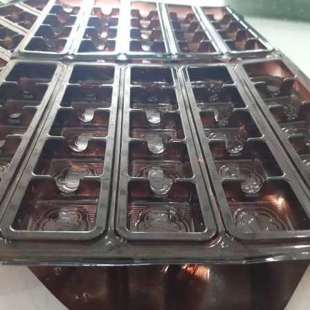 تولید وکیوم جای کیک با ورق پت قهوه ای