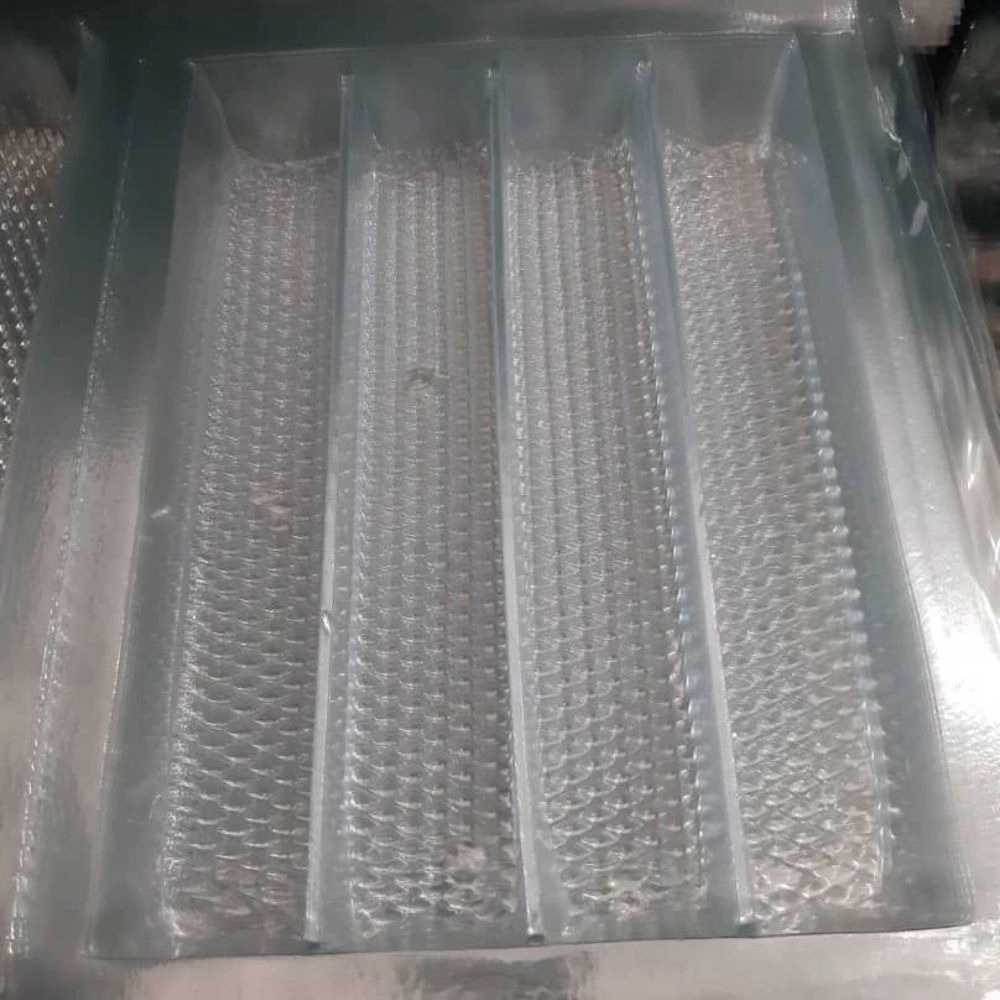 وکیوم جای جعبه شیرینی و باقلوا