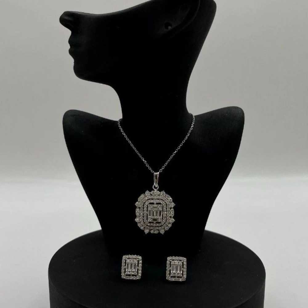 نیم ست طلای پایه جواهر