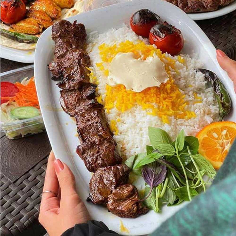 چلوکباب محلی