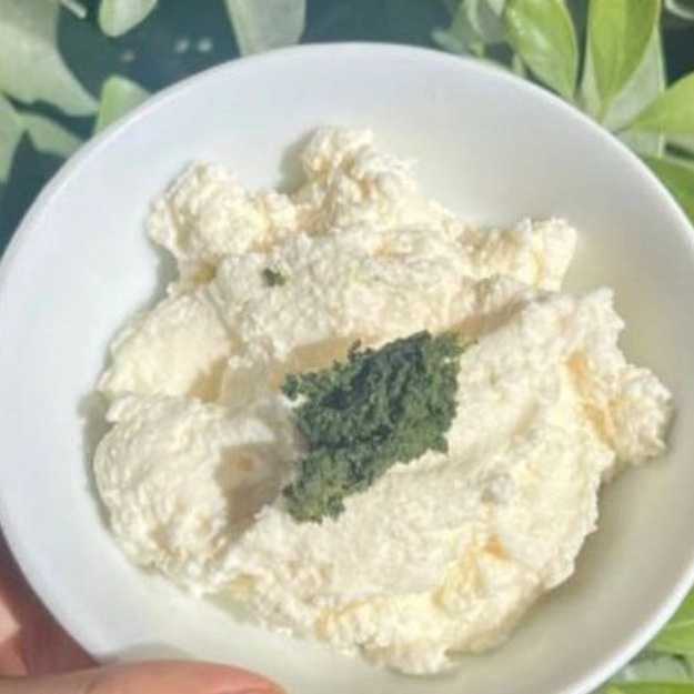 ماست چکیده محلی