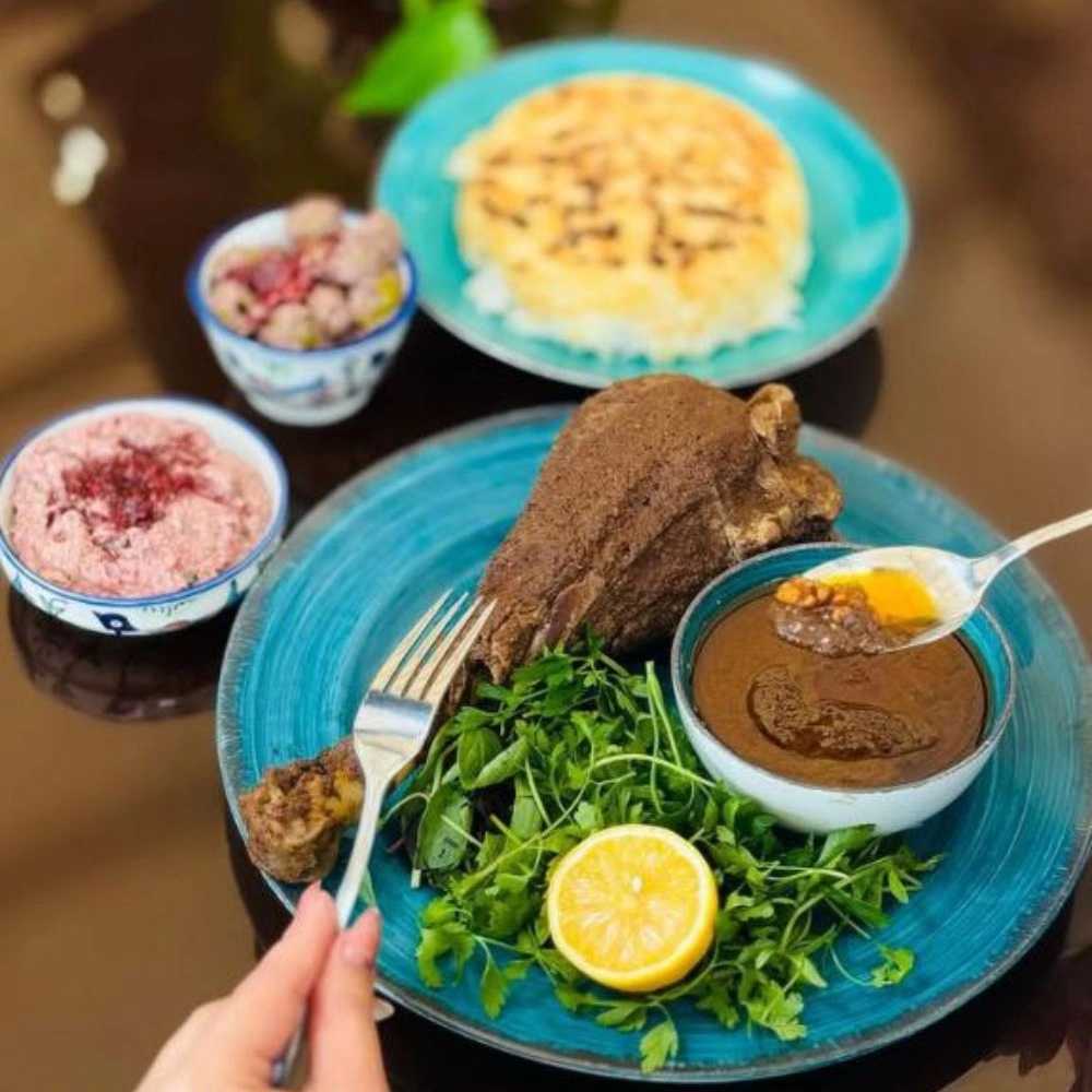 چلو فسنجان بوقلمون