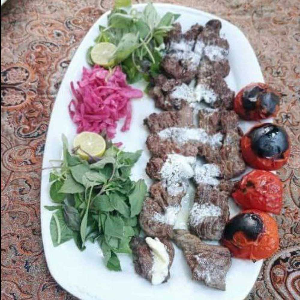 چنجه ۲۵۰ گرمی با برنج ۲۰۰ گرمی