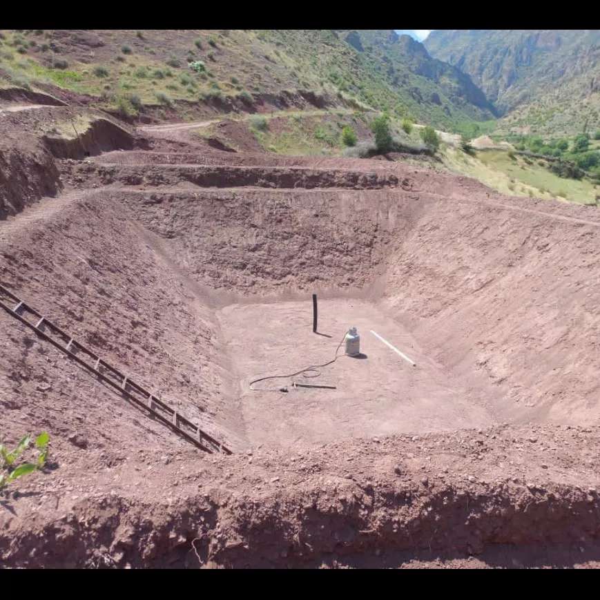 ورق ژئوممبران و استخر خاکی