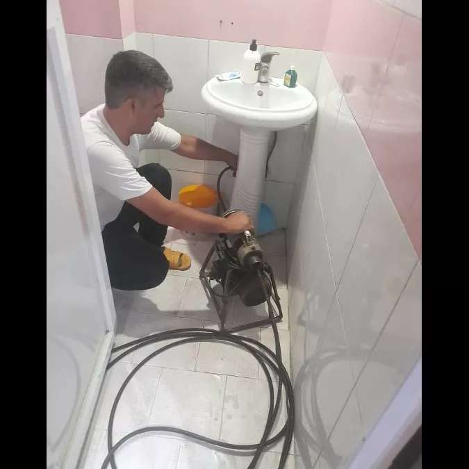 رفع گرفتگی بوی نامطبوع سرویس بهداشتی