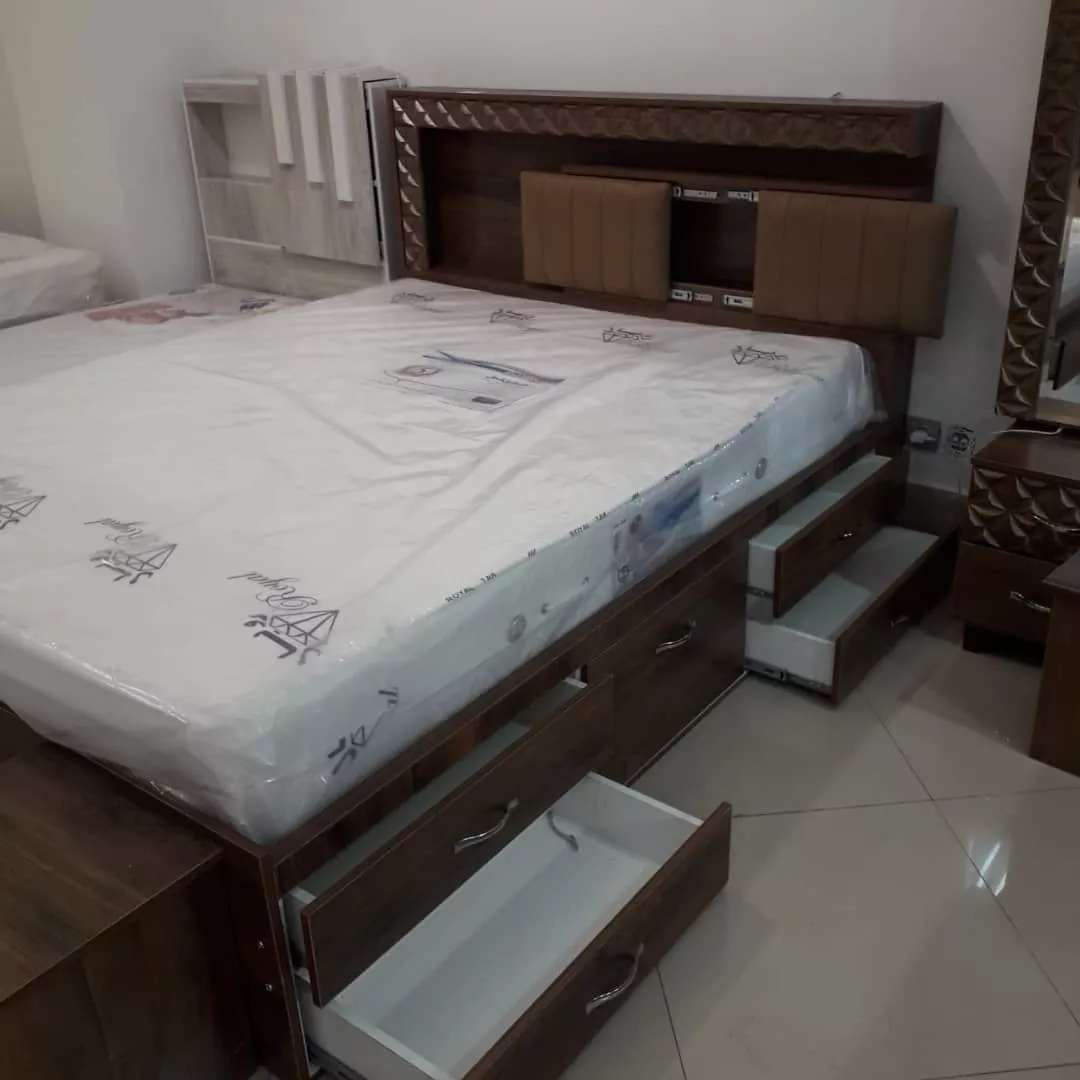 سرویس رکسانا با میز آینه مدل سه تیکه