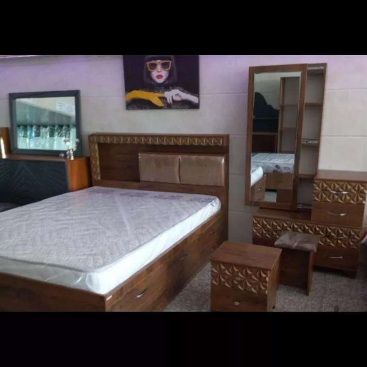 نمونه تخت دلوین و سلنا
