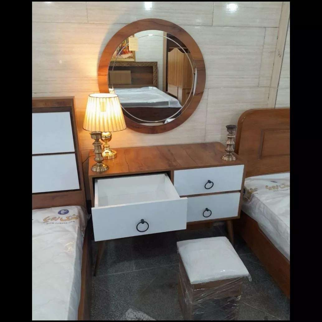 سرویس مدل کلاسیک(تخت بدون باکس زیر با قید چوب ساده هم ارائه میشود)
