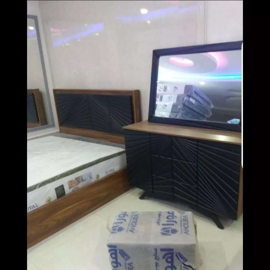 نمونه تخت دلوین و سلنا