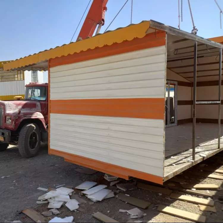 کانکس فوق العاده زیبا برای انواع کسب و کارهای لوکسی و لاکچری داخل مراکز شهری  در ابعاد ۴در۸متر که دارای امکانات کامل میباشد و برای هر نوع فعاليتي حتی کسب و کار هم مناسب میباشد