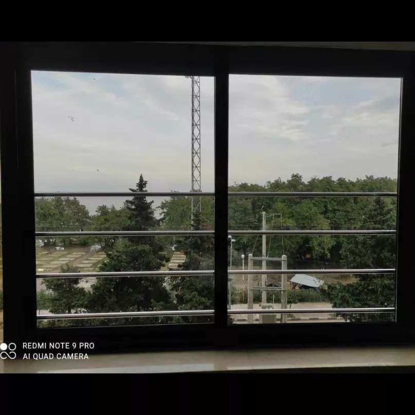 حفاظ و نرده