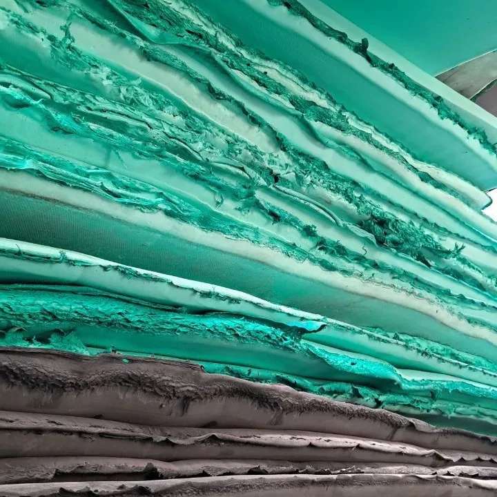 فوم رول فیروزی