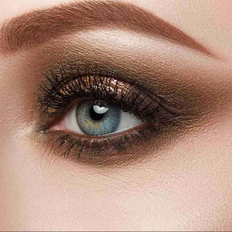 آرایش چشم اسموکی
