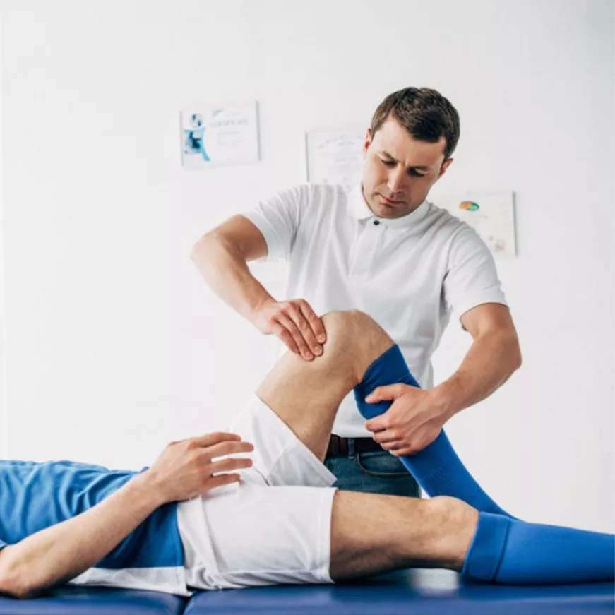 خدمات ماساژ درمانی و فیزیوتراپی