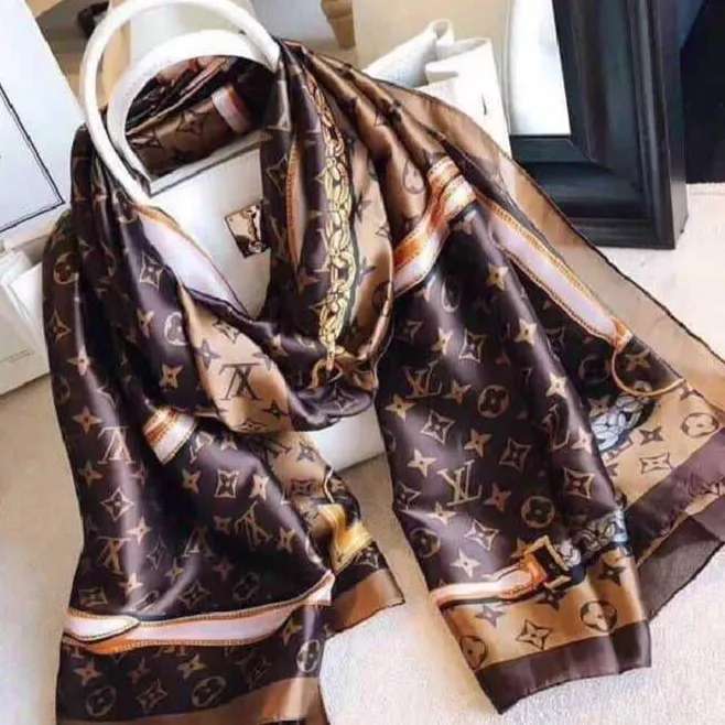 شال و روسری تیراژ