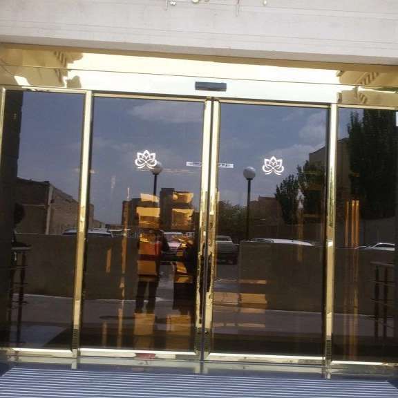 درب اتوماتیک شیشه ای