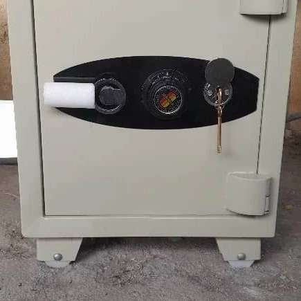 فروشگاه گاوصندوق مرکزی