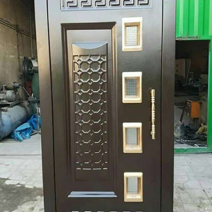 درب آسانسور یگانه