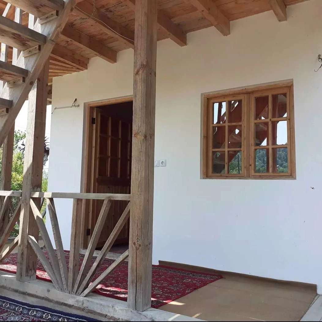 اقامتگاه بوم گردی ماندی چینا