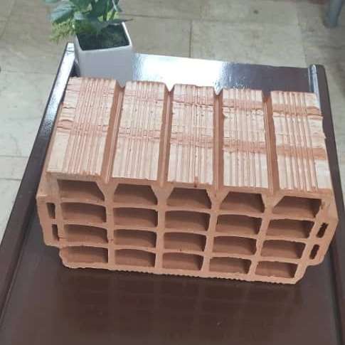آجر های سفالی و بلوک سقفی و دیواری فدک
