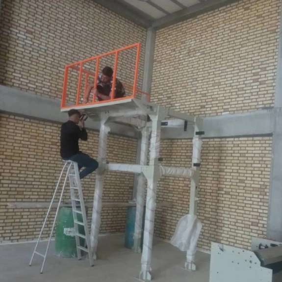 دستگاه برش و دوخت نایلون