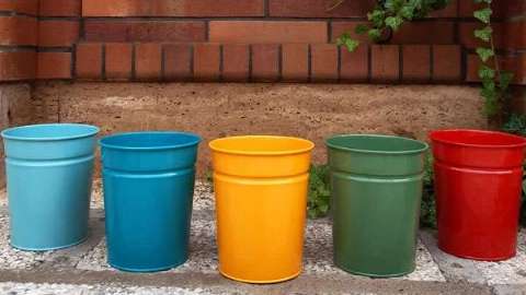 هاردباکس گل و گلدان فلزی