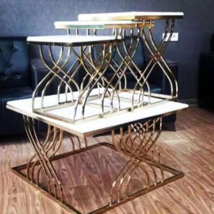 جلومبلی و میز عسلی