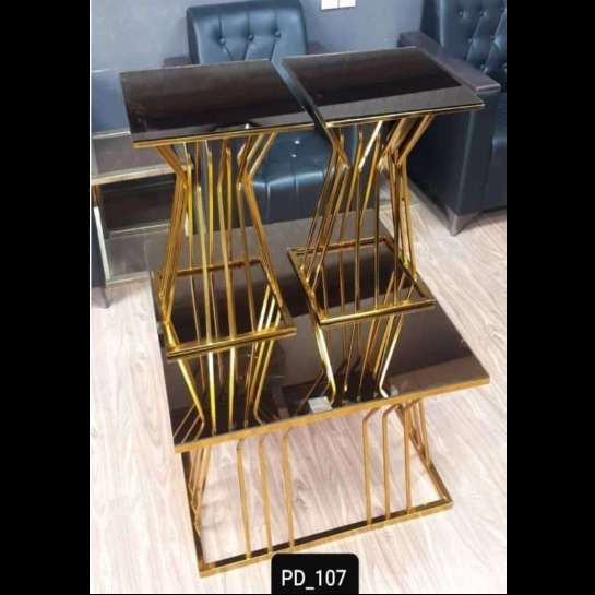 جلومبلی و میز عسلی