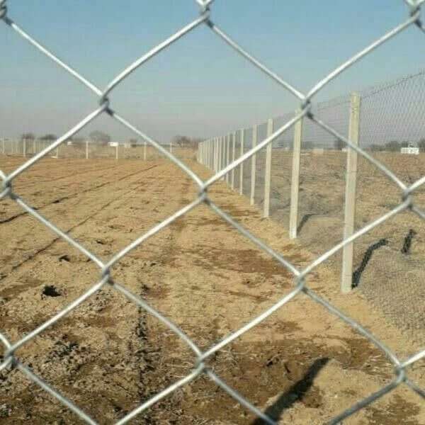 پایه فنس بتنی تیموری در تیران اصفهان