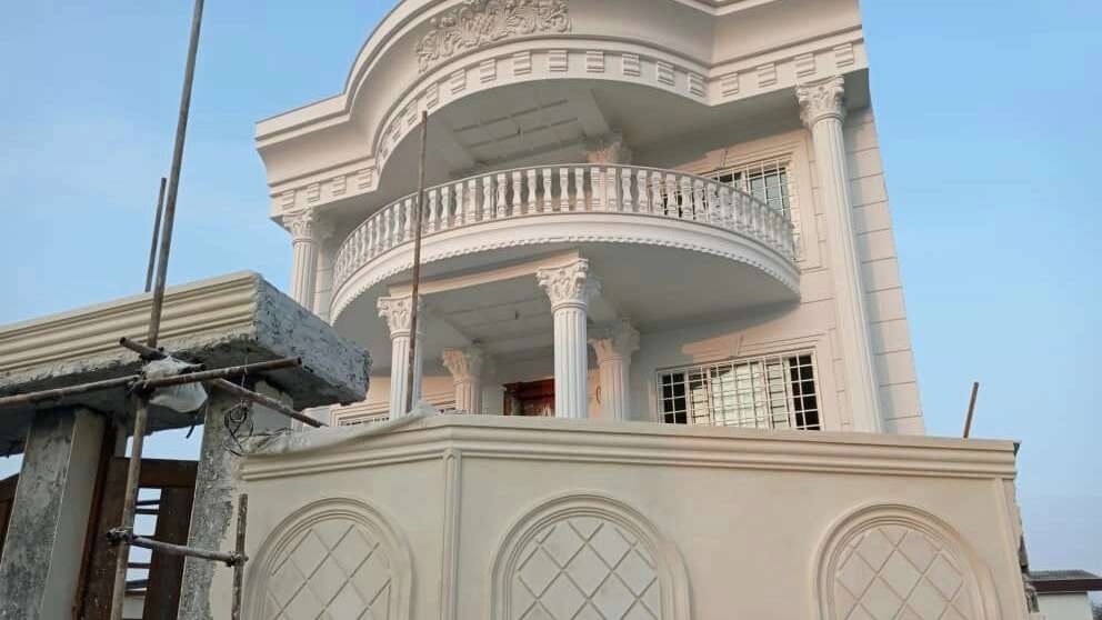 نما رومی نماسازان