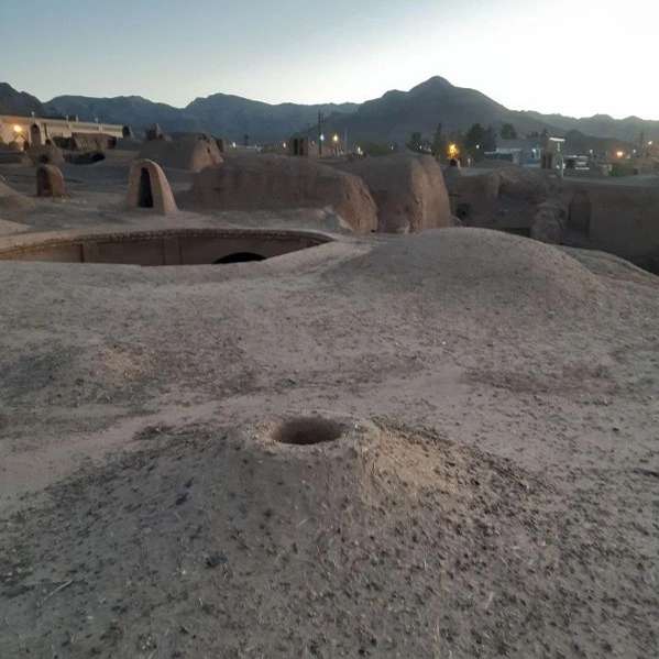 بافت قدیم روستای مزار و قلعه