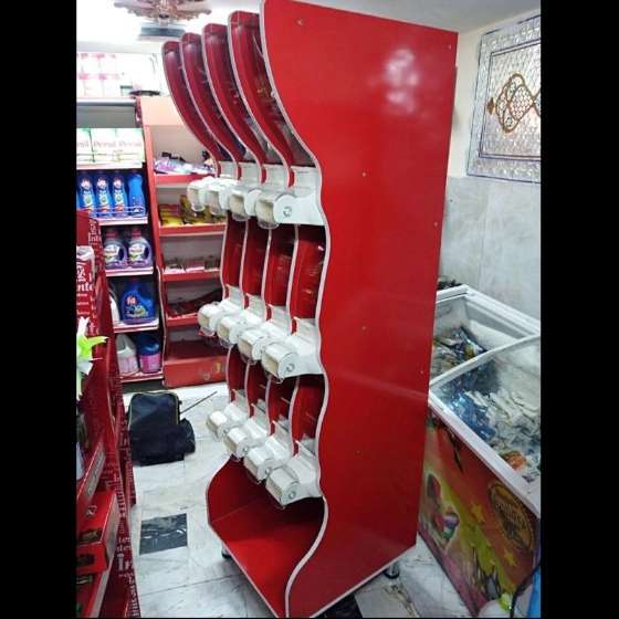 الینا استند