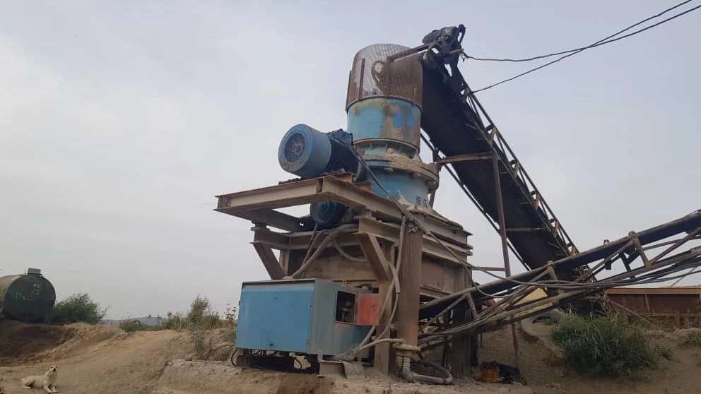 تعمیرکار دستگاه های سنگ شکن